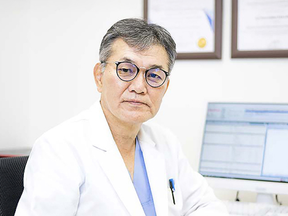 医学博士 / 日本抗加齢協会理事 高島
